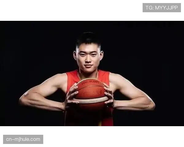 赵维伦篮球智商受好评 训练中展现组织潜力